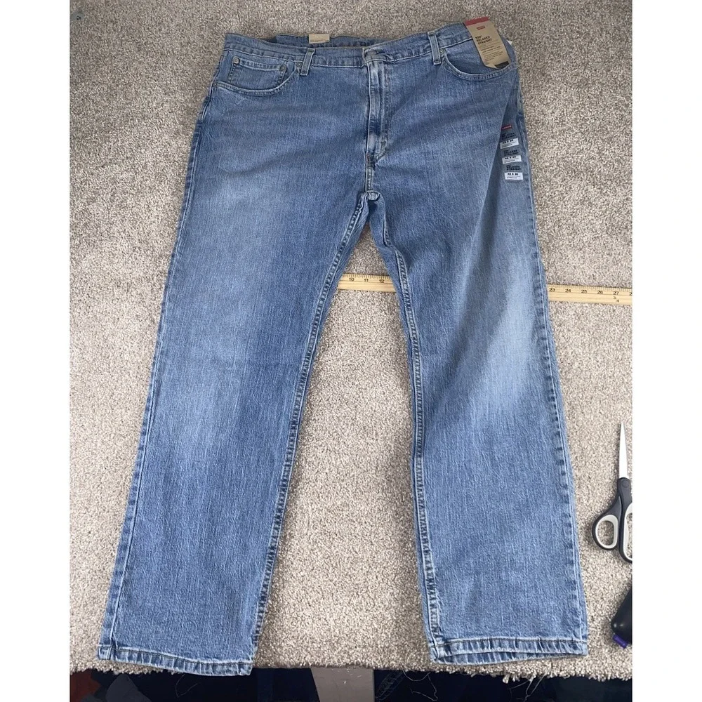 Levi's 559 Light Wash Jeans Mens 42x30 Relaxed Straight Loose Western Distress‎